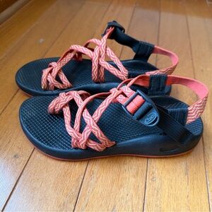 Chaco ZX 2 Women’s Adjustable Strap Sandals Water Shoes Size 8 Multicolor